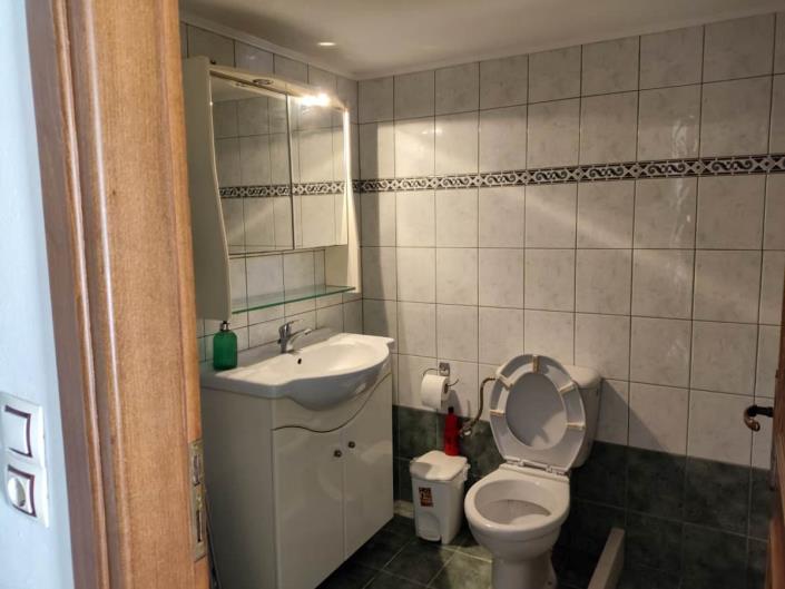 Image No.38-4 Bed House for sale