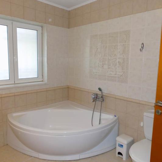 Image No.10-8 Bed House/Villa for sale