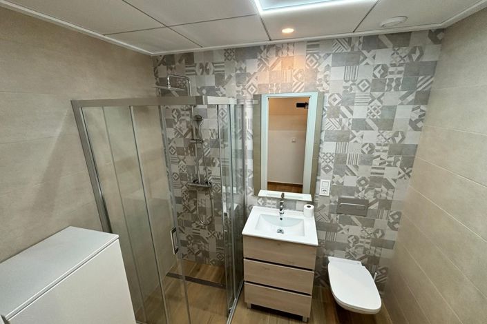 Image No.16-3 Bed Property for sale