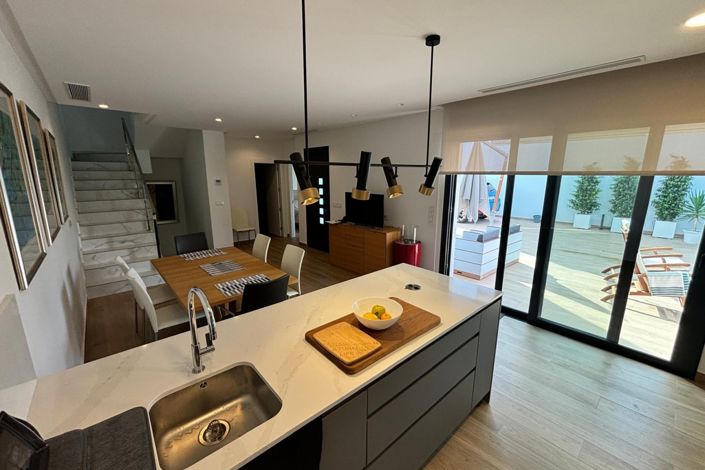 Image No.33-3 Bed Property for sale