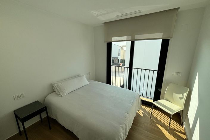 Image No.34-3 Bed Property for sale