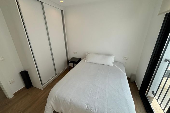 Image No.7-3 Bed Property for sale