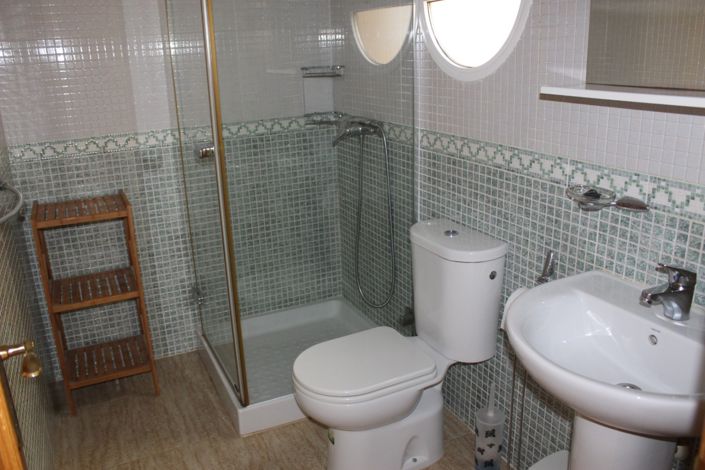 Image No.10-3 Bed Semi-Detached for sale