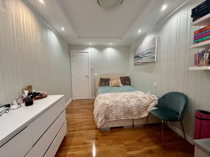 Image No.14-3 Bed Apartment for sale