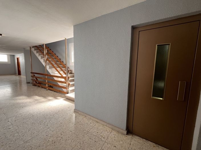 Image No.25-3 Bed Apartment for sale