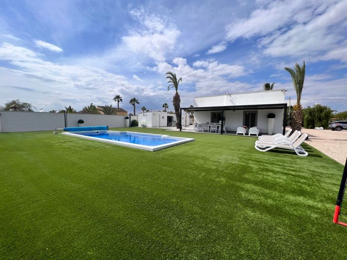 Image No.1-3 Bed Property for sale