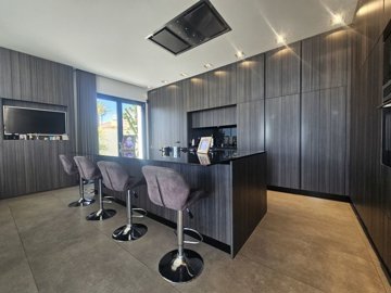 526320250416160101xlarge