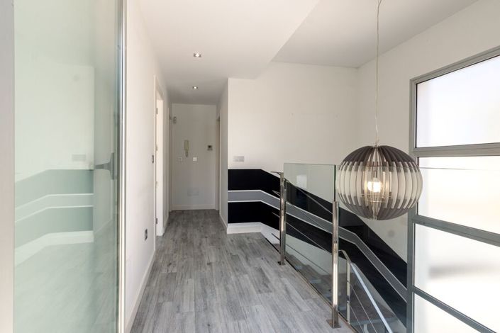 Image No.27-3 Bed Villa for sale