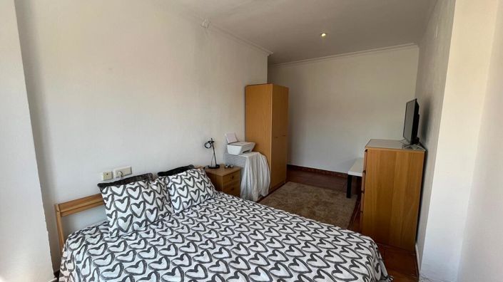 Image No.9-3 Bed Apartment for sale