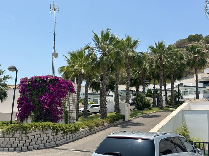 Image No.39-5 Bed Villa for sale