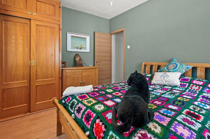 Image No.20-4 Bed Property for sale