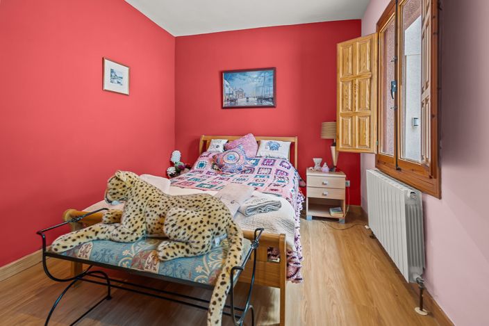 Image No.21-4 Bed Property for sale