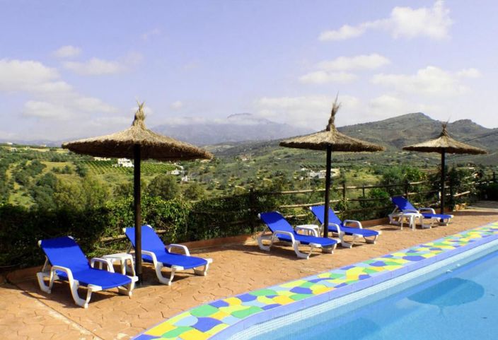 Image No.18-8 Bed Country House for sale