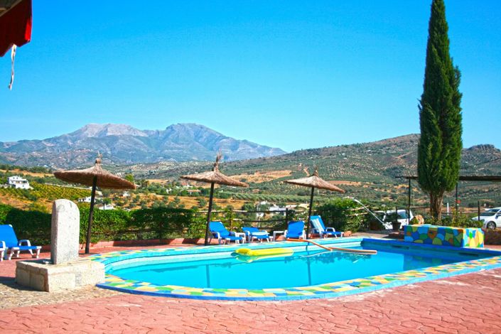 Image No.2-8 Bed Country House for sale