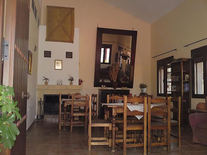 Image No.24-8 Bed Country House for sale