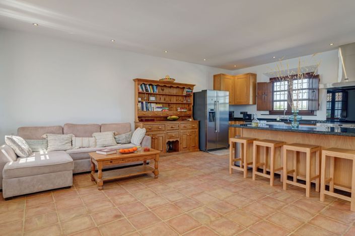 Image No.18-5 Bed Country House for sale