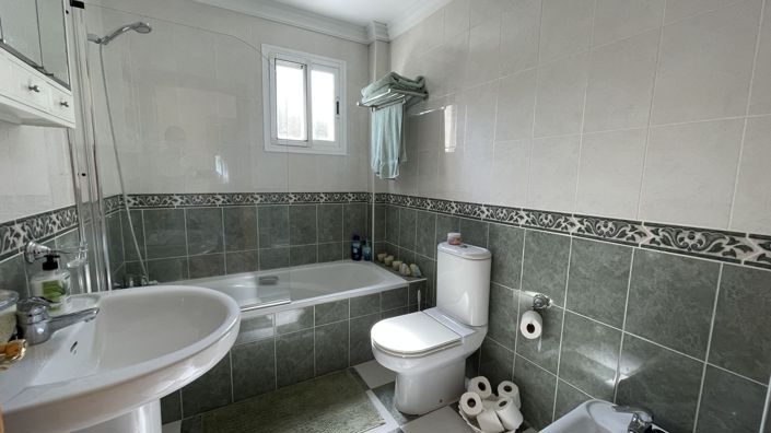 Image No.18-8 Bed Country House for sale