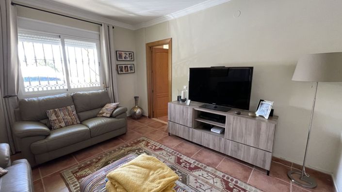 Image No.29-8 Bed Country House for sale