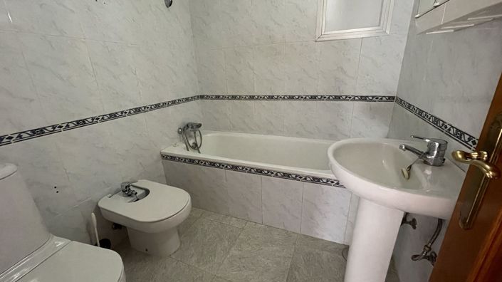 Image No.50-8 Bed Country House for sale