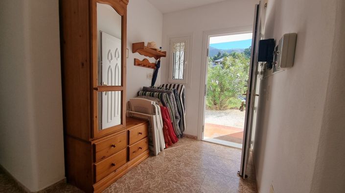 Image No.10-5 Bed Country House for sale