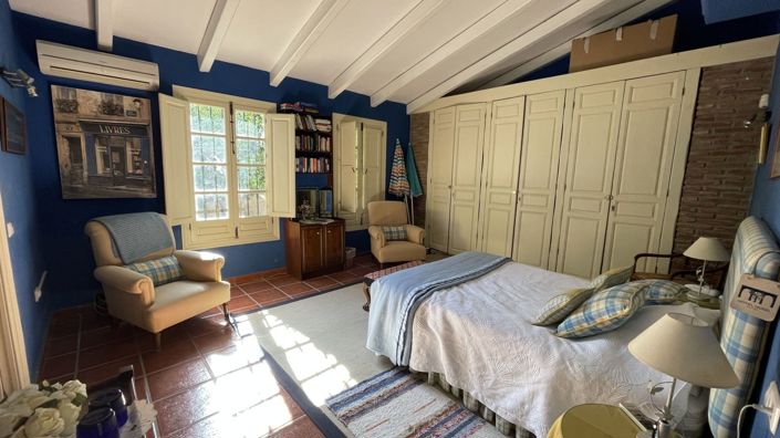 Image No.11-4 Bed Country House for sale