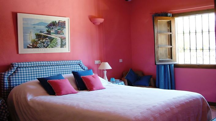 Image No.14-4 Bed Country House for sale