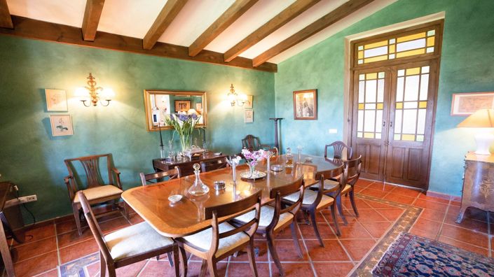 Image No.6-4 Bed Country House for sale