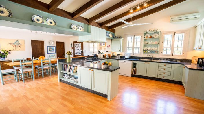 Image No.8-4 Bed Country House for sale