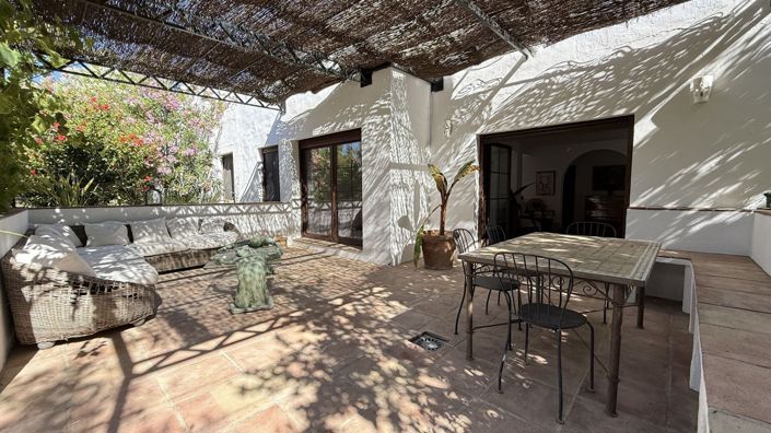 Image No.11-7 Bed Country House for sale