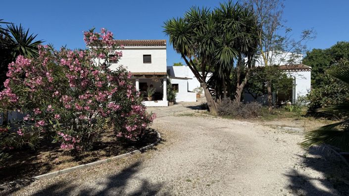 Image No.15-7 Bed Country House for sale