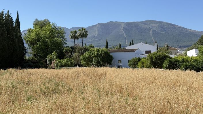 Image No.28-7 Bed Country House for sale