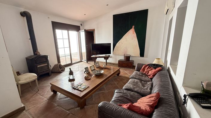 Image No.5-7 Bed Country House for sale