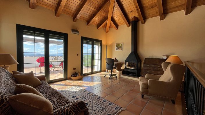 Image No.21-5 Bed Country House for sale