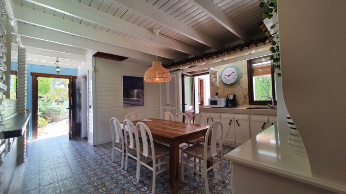 Image No.15-11 Bed Country House for sale