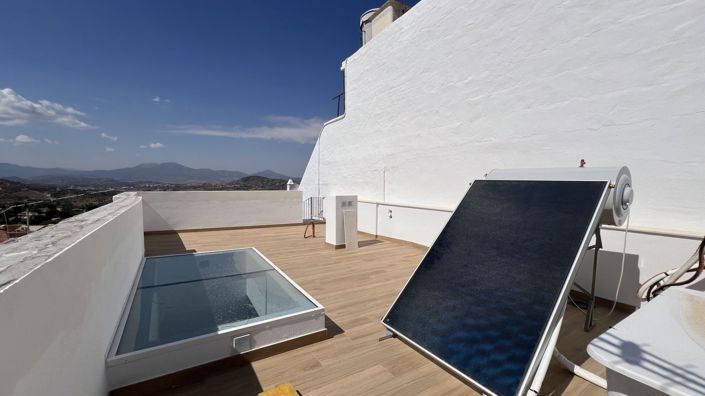 Image No.24-3 Bed Townhouse for sale