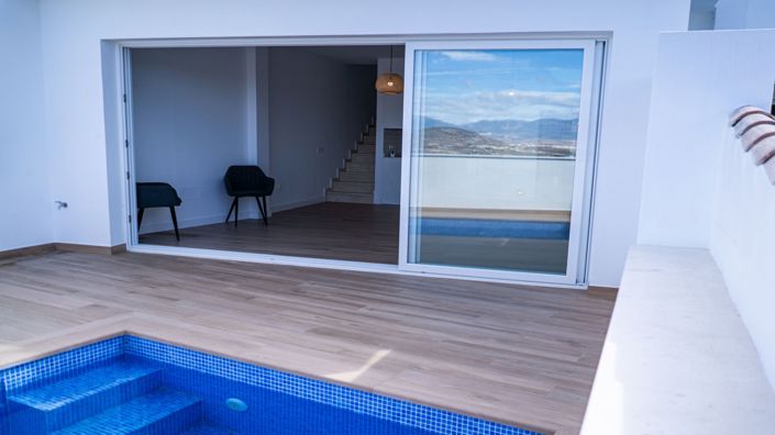 Image No.3-3 Bed Townhouse for sale