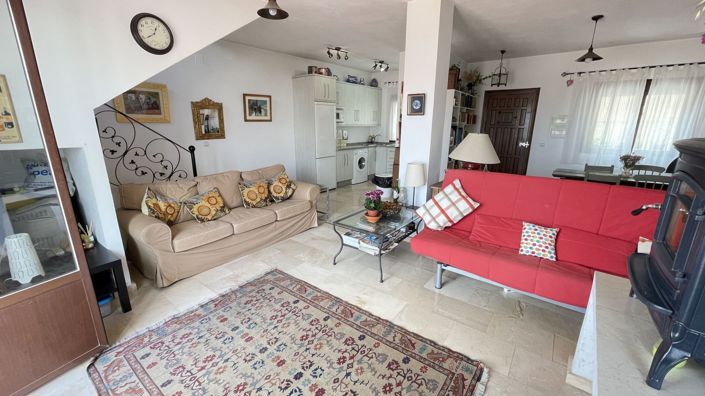 Image No.7-2 Bed Townhouse for sale