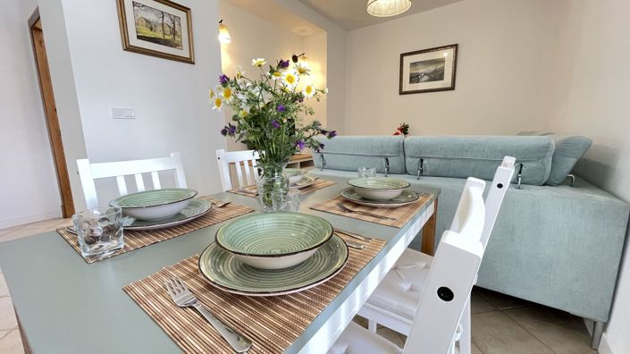 Image No.14-5 Bed Townhouse for sale