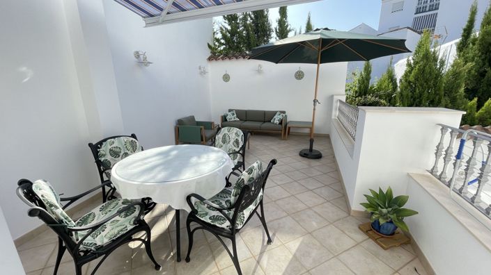 Image No.19-5 Bed Townhouse for sale