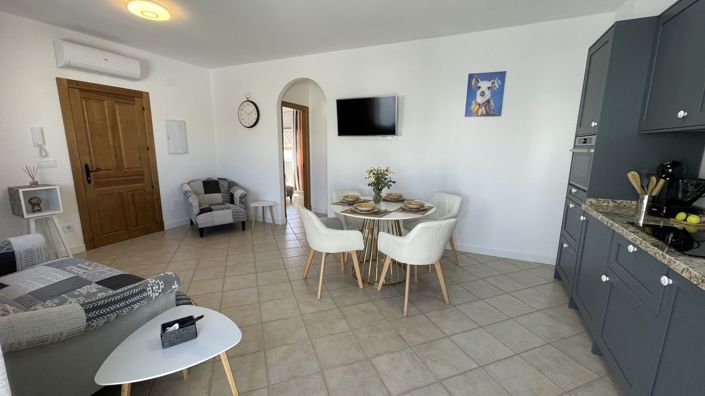 Image No.27-5 Bed Townhouse for sale