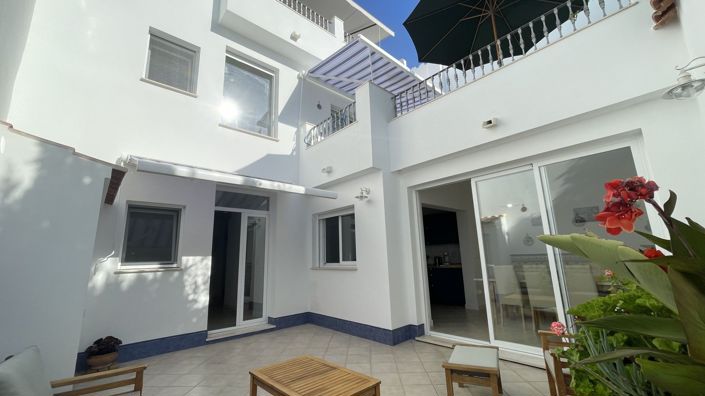 Image No.3-5 Bed Townhouse for sale