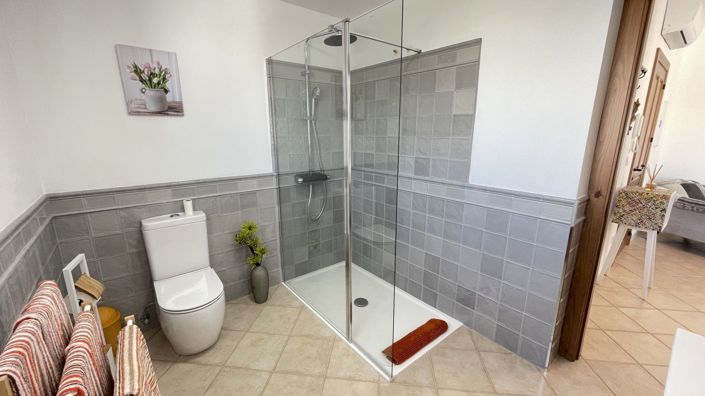 Image No.31-5 Bed Townhouse for sale