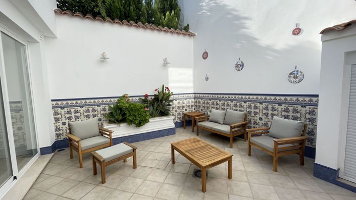 Image No.4-5 Bed Townhouse for sale