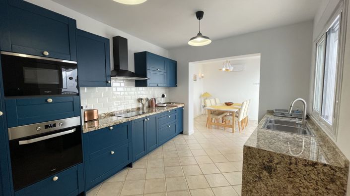 Image No.7-5 Bed Townhouse for sale