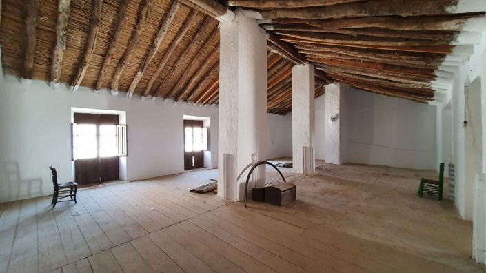 Image No.32-4 Bed Townhouse for sale