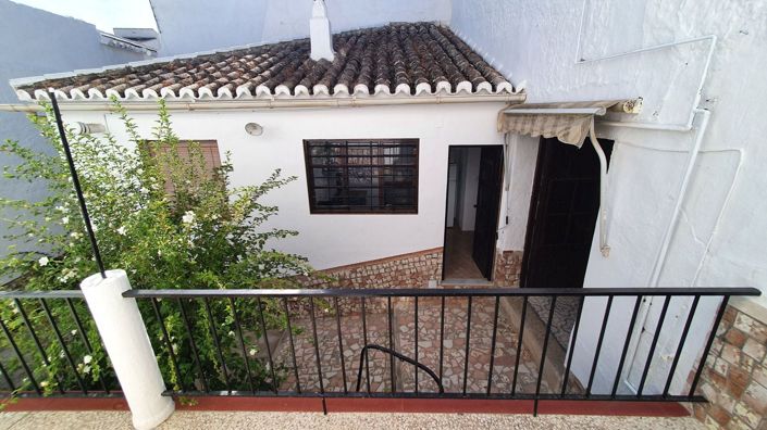 Image No.40-4 Bed Townhouse for sale