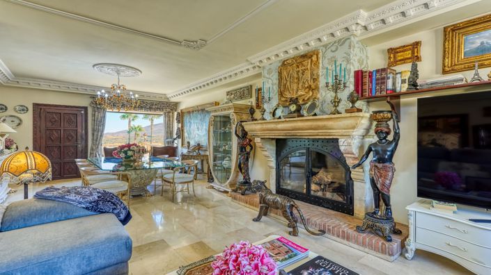 Image No.13-8 Bed Country House for sale