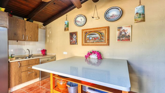 Image No.39-8 Bed Country House for sale