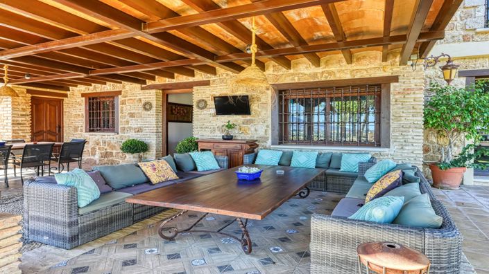 Image No.5-8 Bed Country House for sale