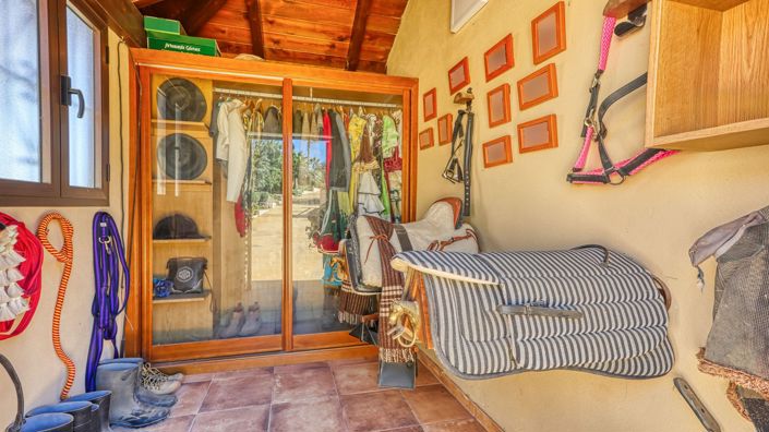 Image No.43-8 Bed Country House for sale